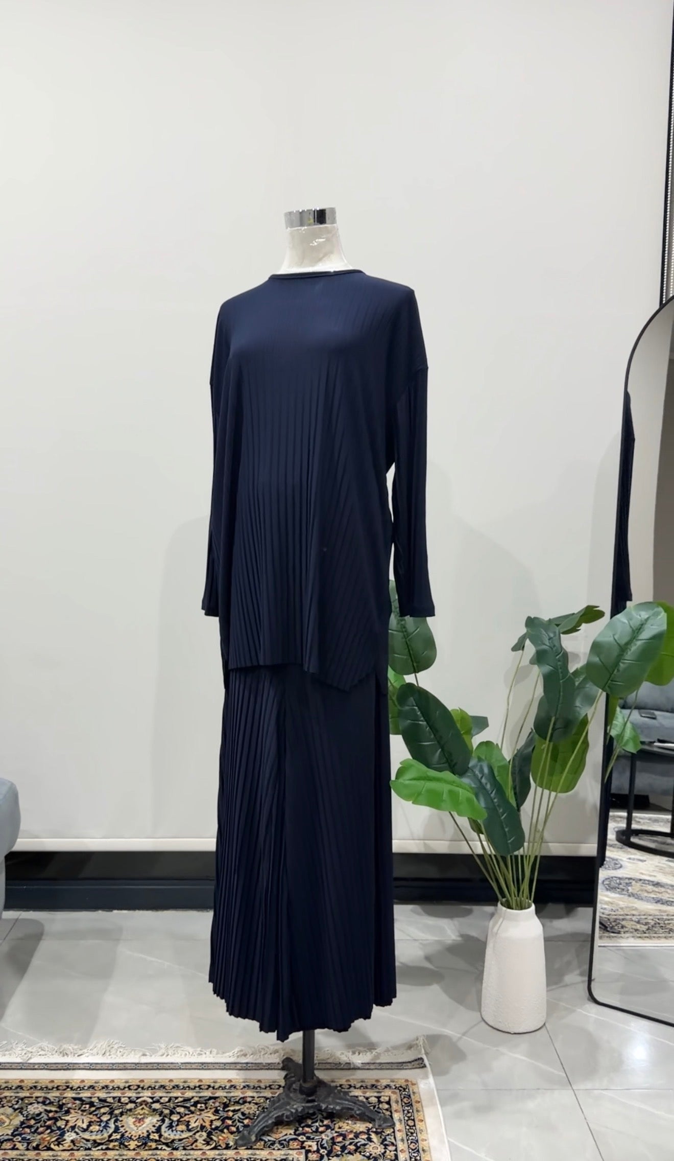 Navy Pleat Set