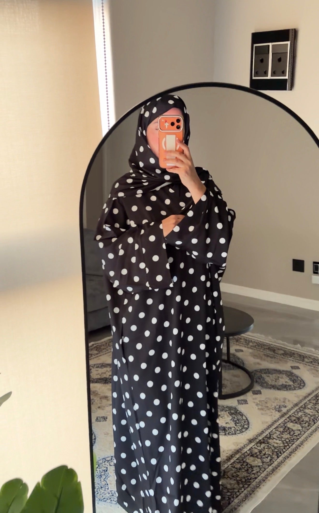 Polka dot abayah