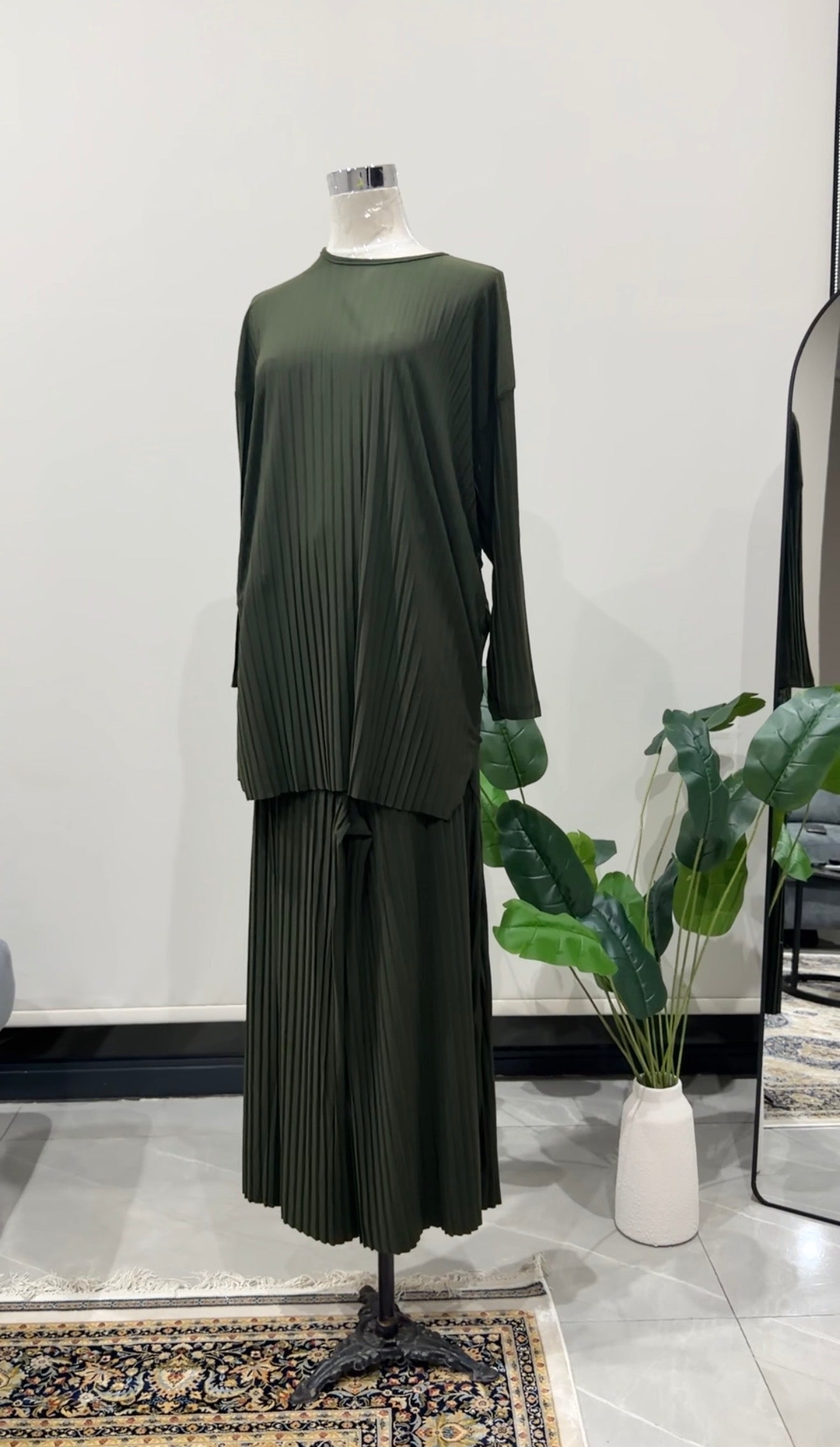 Army Green Pleat Set