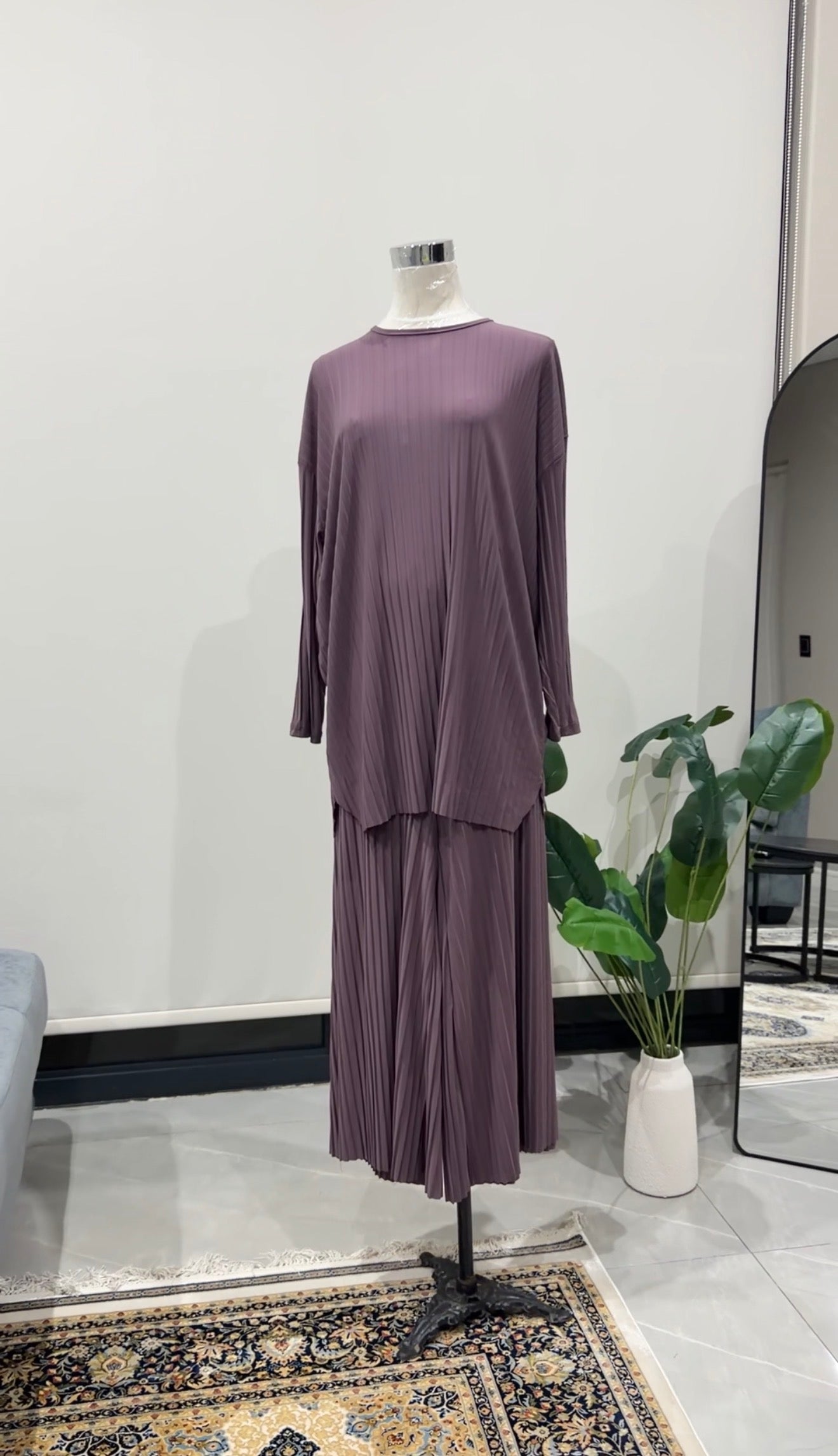 Rose Purple Green Pleat Set