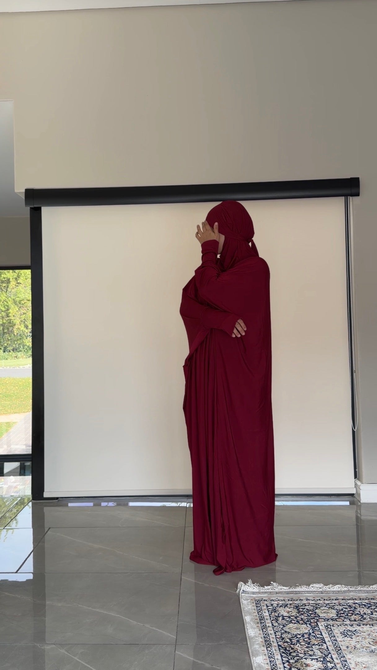 Maroon stretch long jilbaab