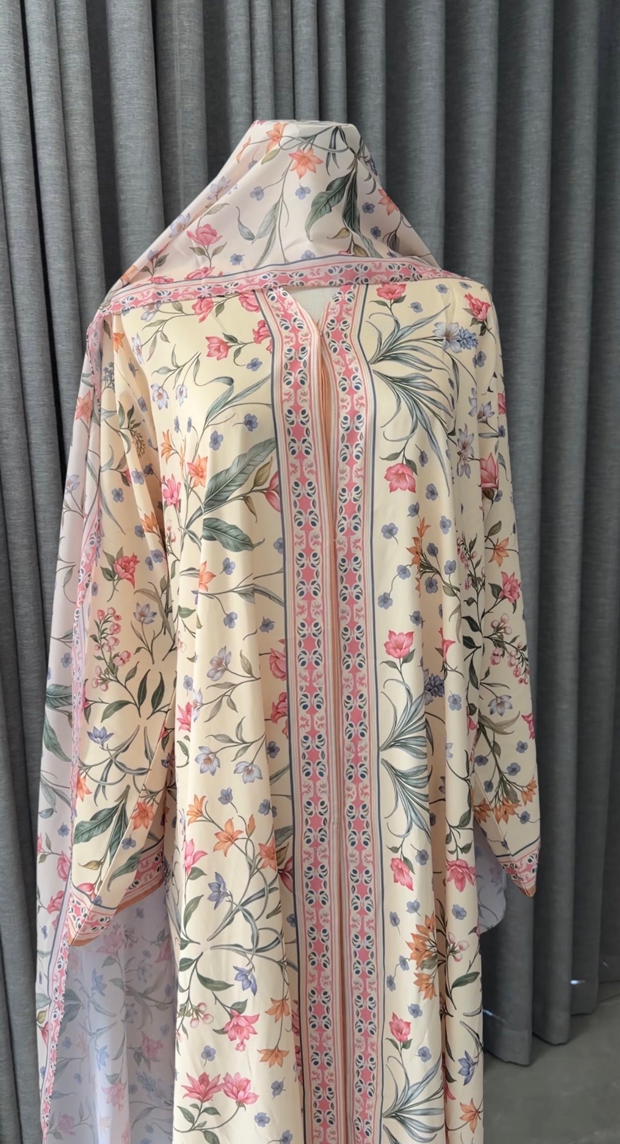 Cream Small Floral Abayah