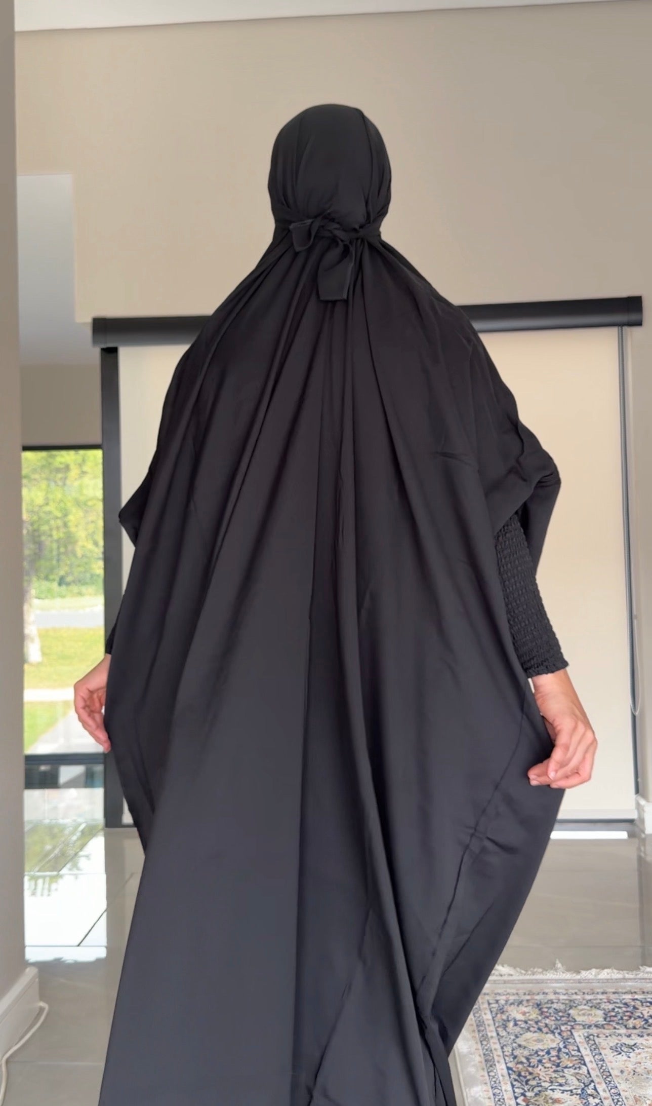 Black long jilbaab