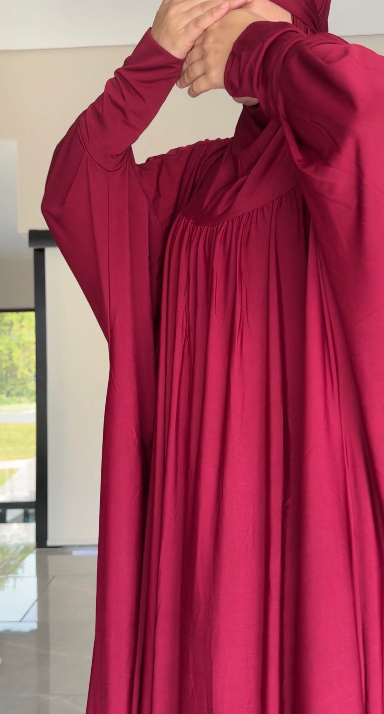 Maroon stretch long jilbaab