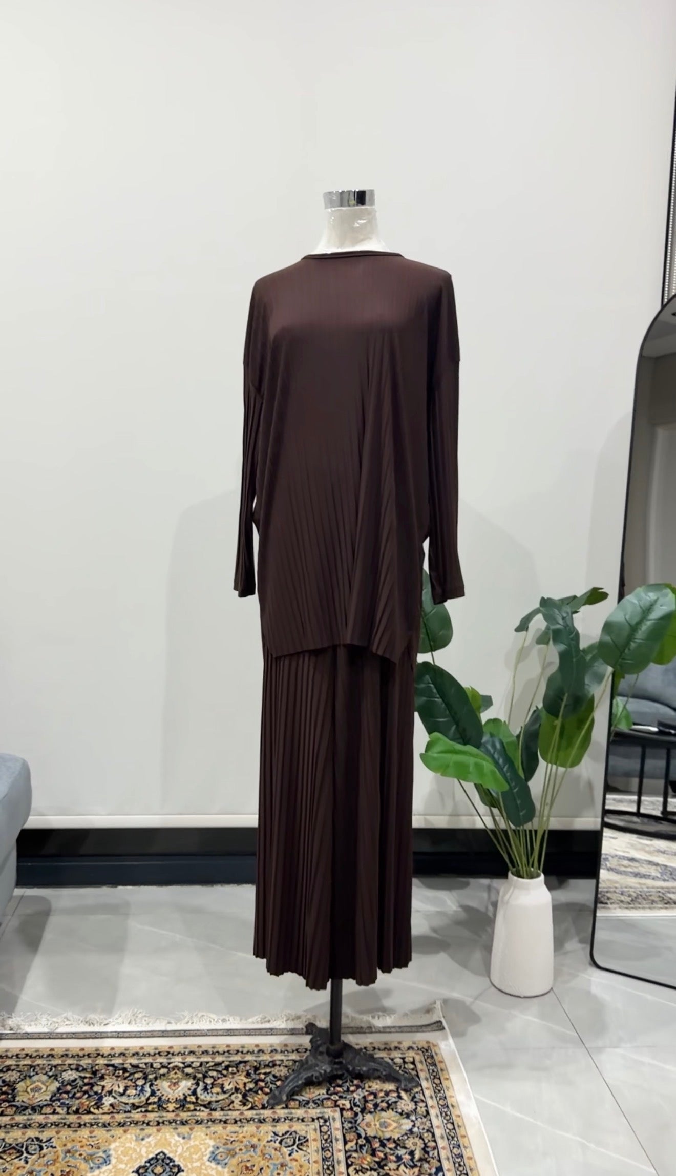 Brown Pleat Set
