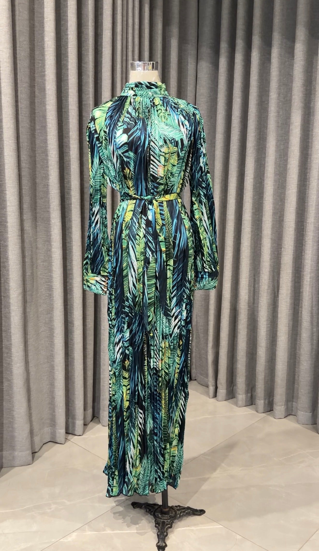 Green floral pleated dress