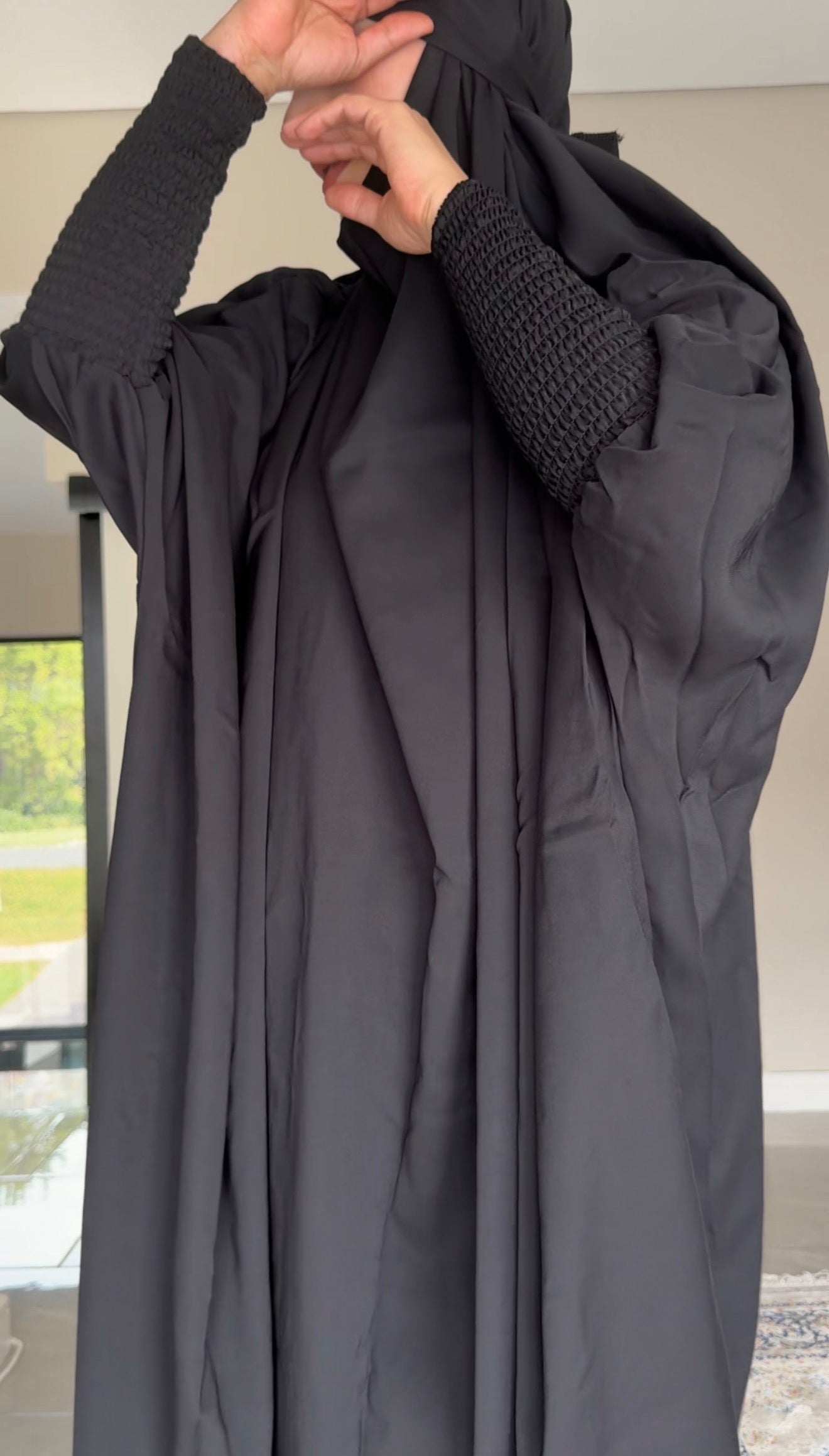 Black long jilbaab