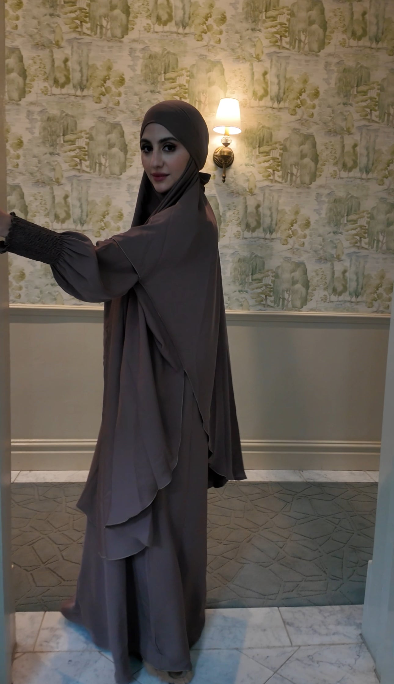 Light Brown Nada fabric Jilbab with long sleeve inner