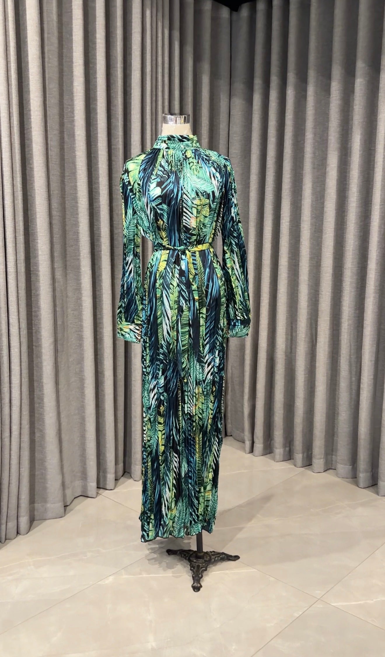 Green floral pleated dress