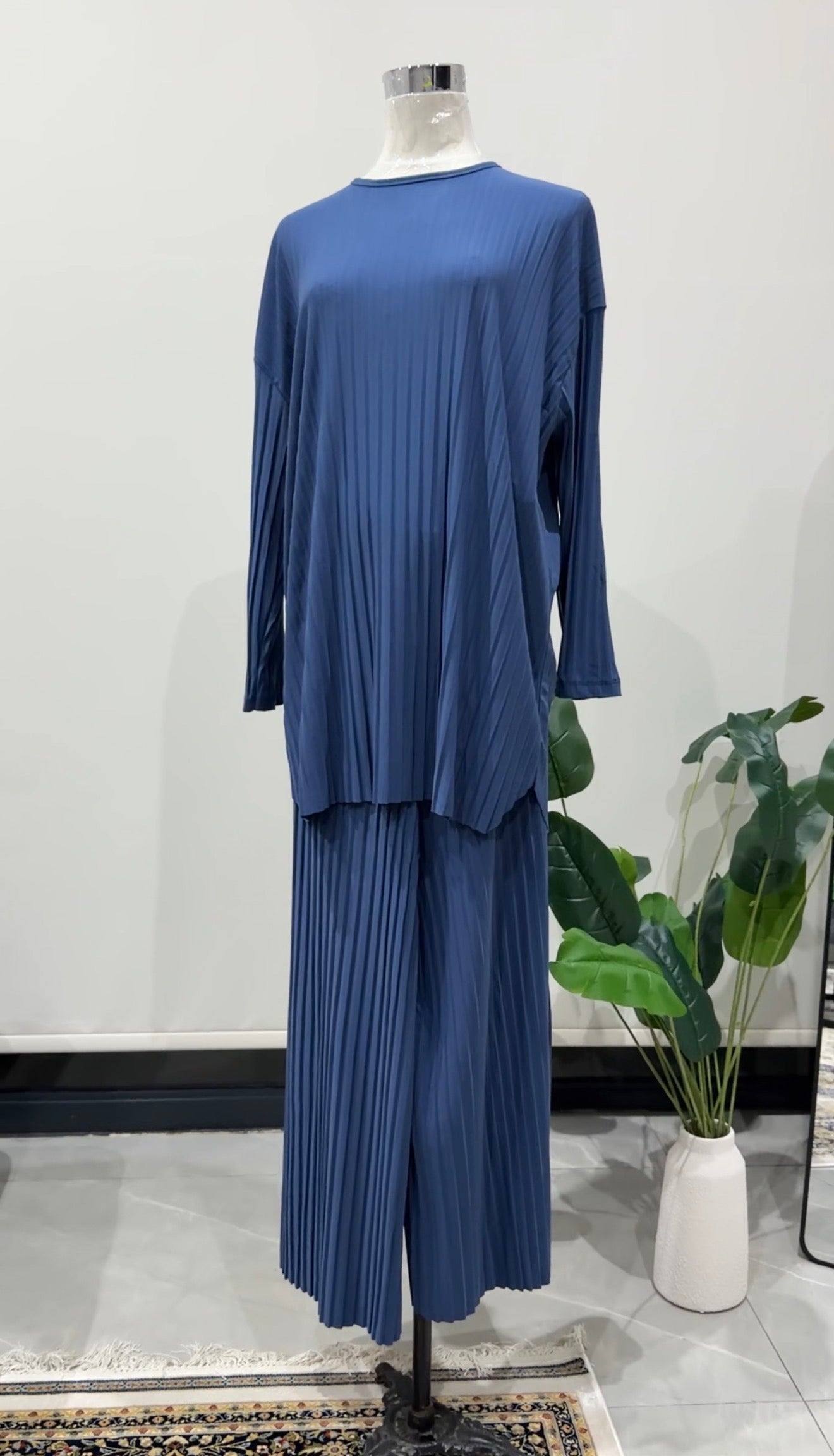 Blue Pleat Set