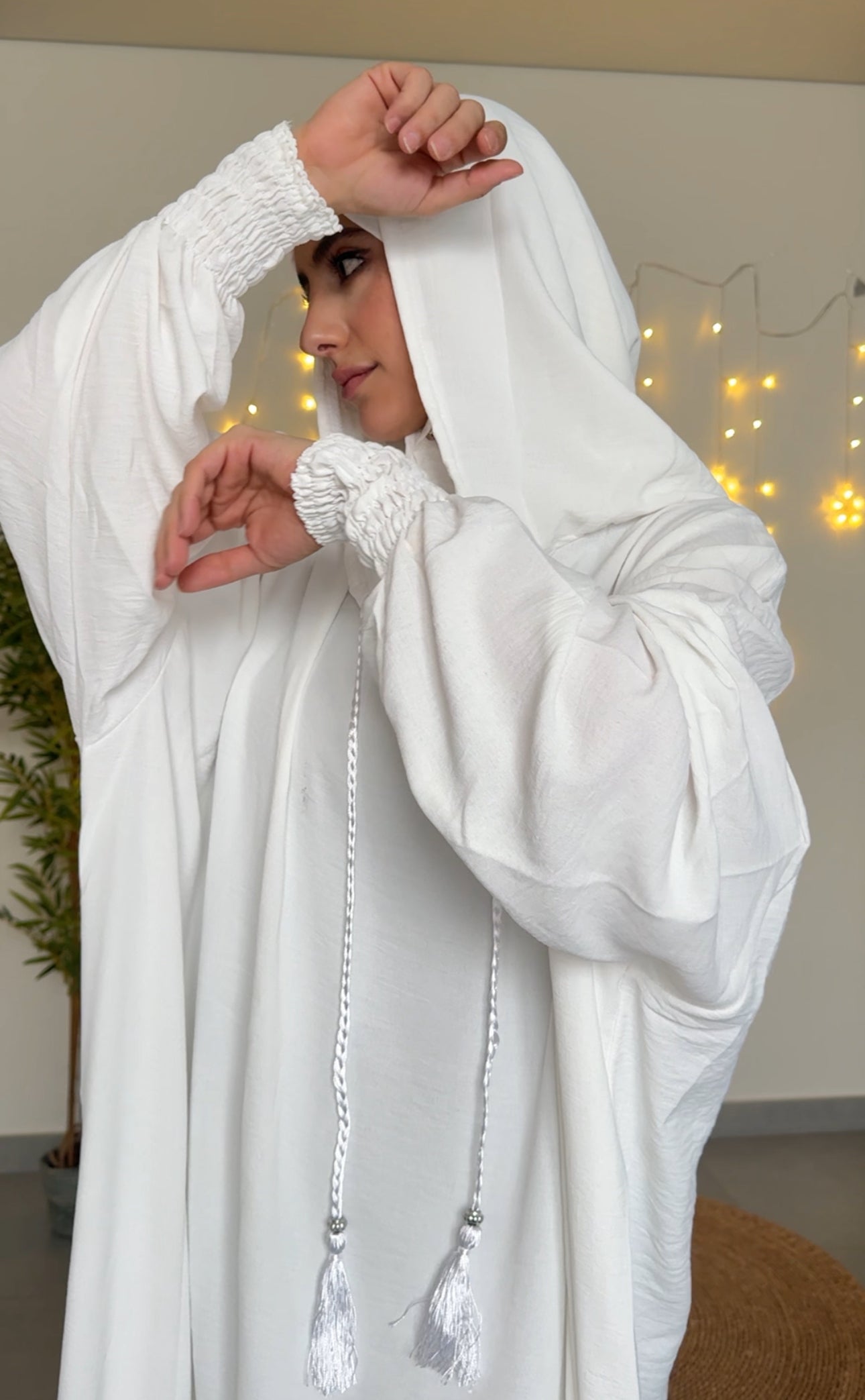 White burqa with no dots