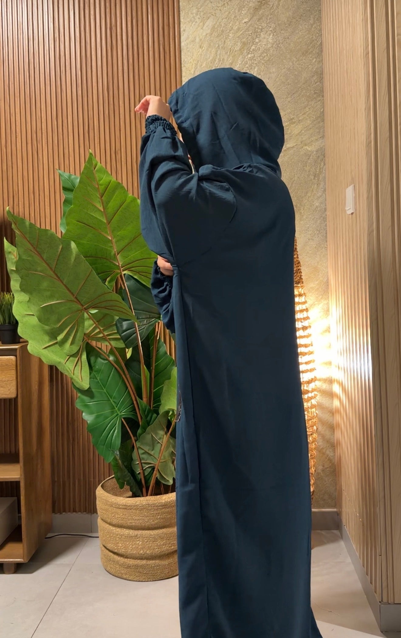Teal burqa with no dots
