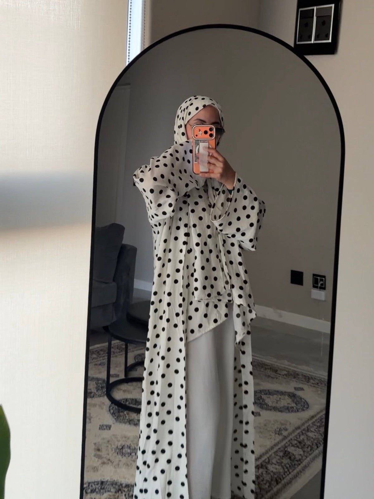 Polka dot abayah
