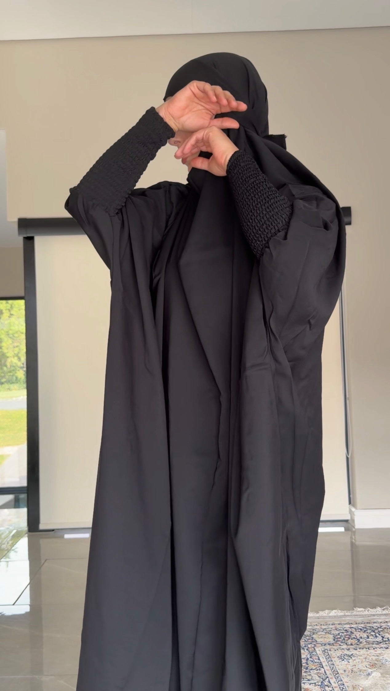 Black long jilbaab