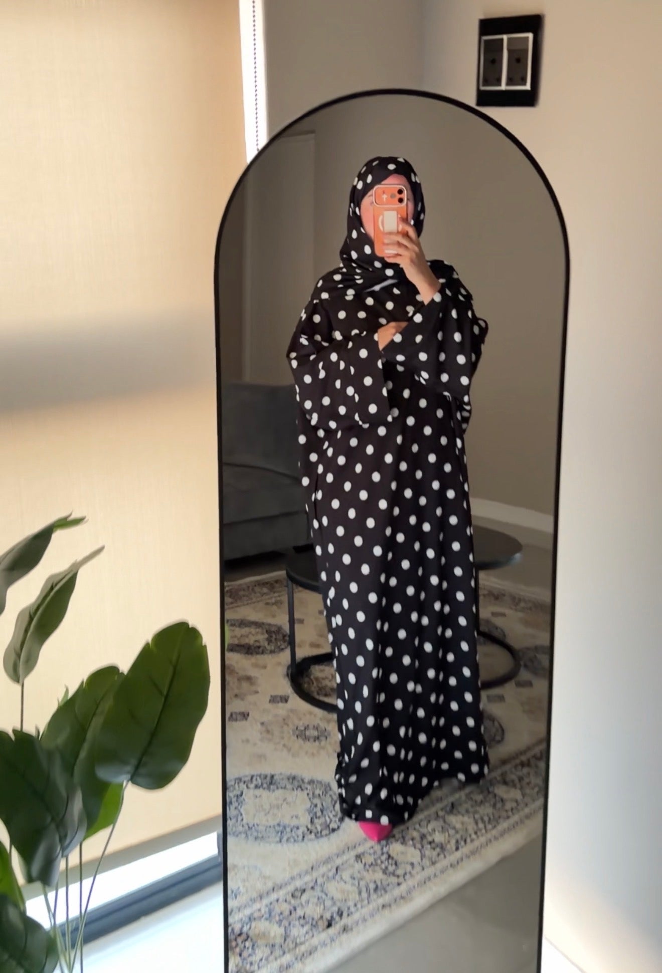 Polka dot abayah