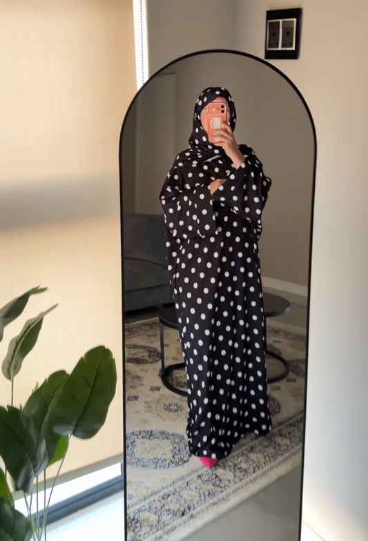 Polka dot abayah