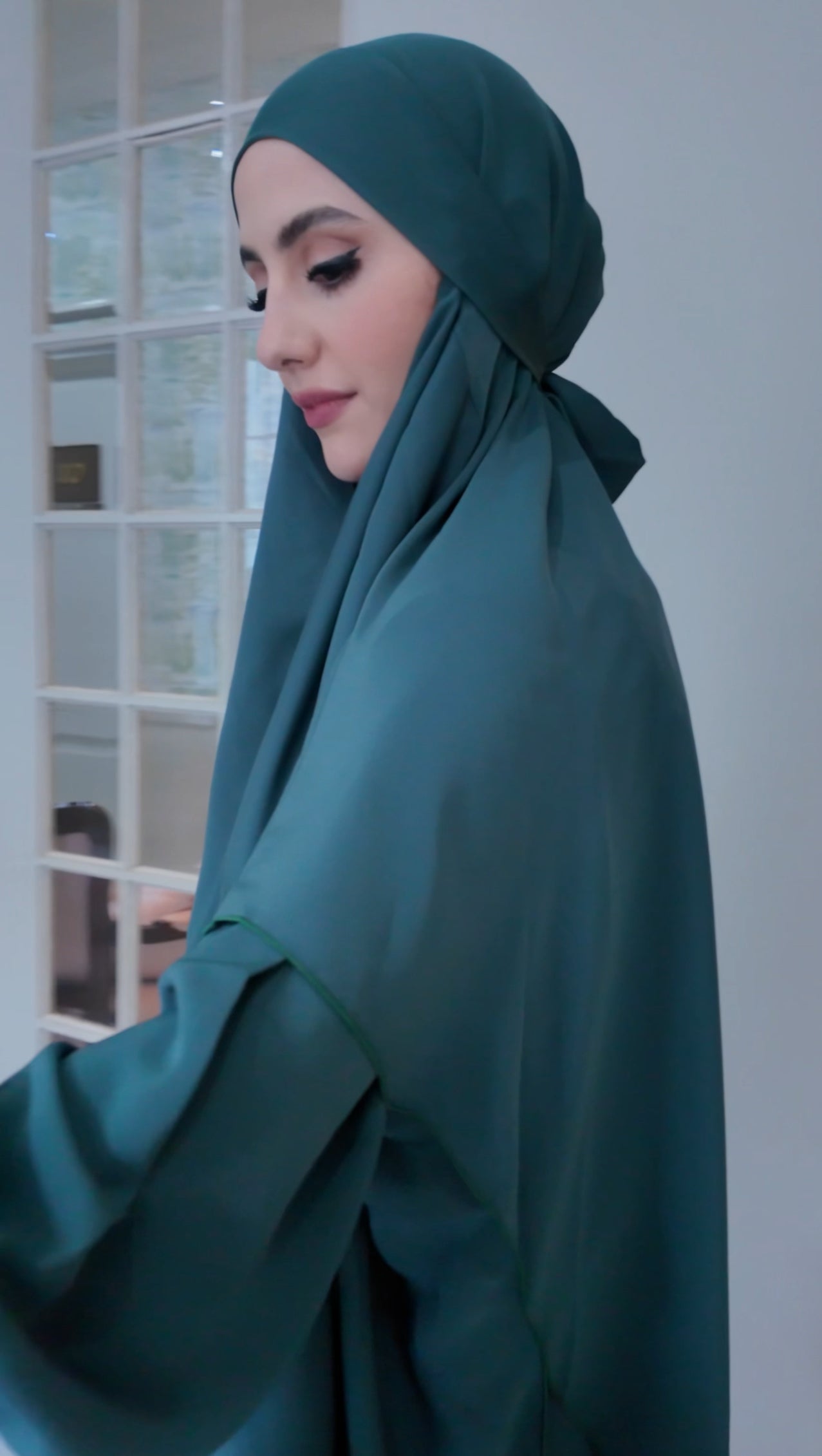 Green Nada fabric Jilbab with long sleeve inner