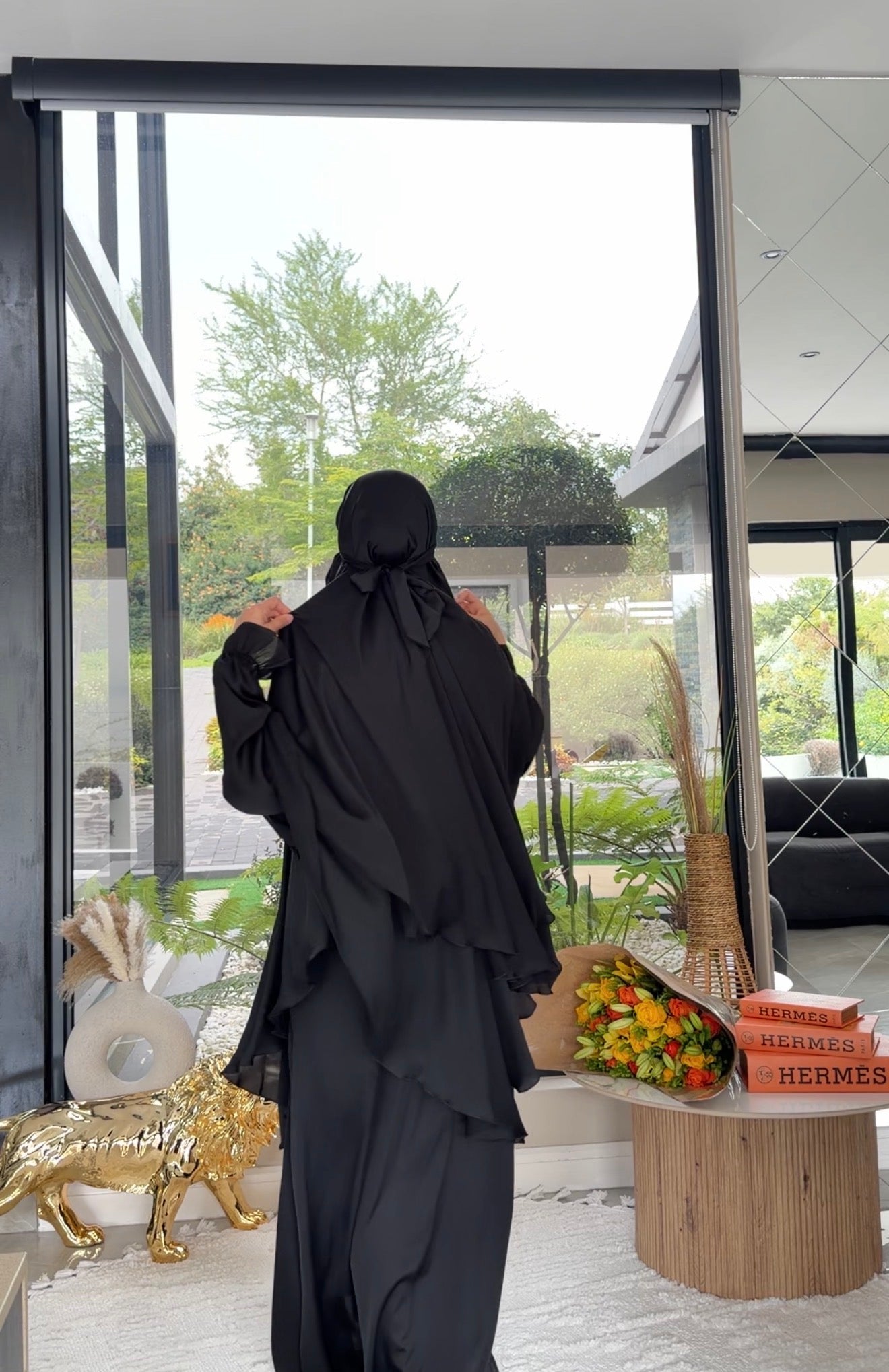 Black hareer Khimar or jilbaab