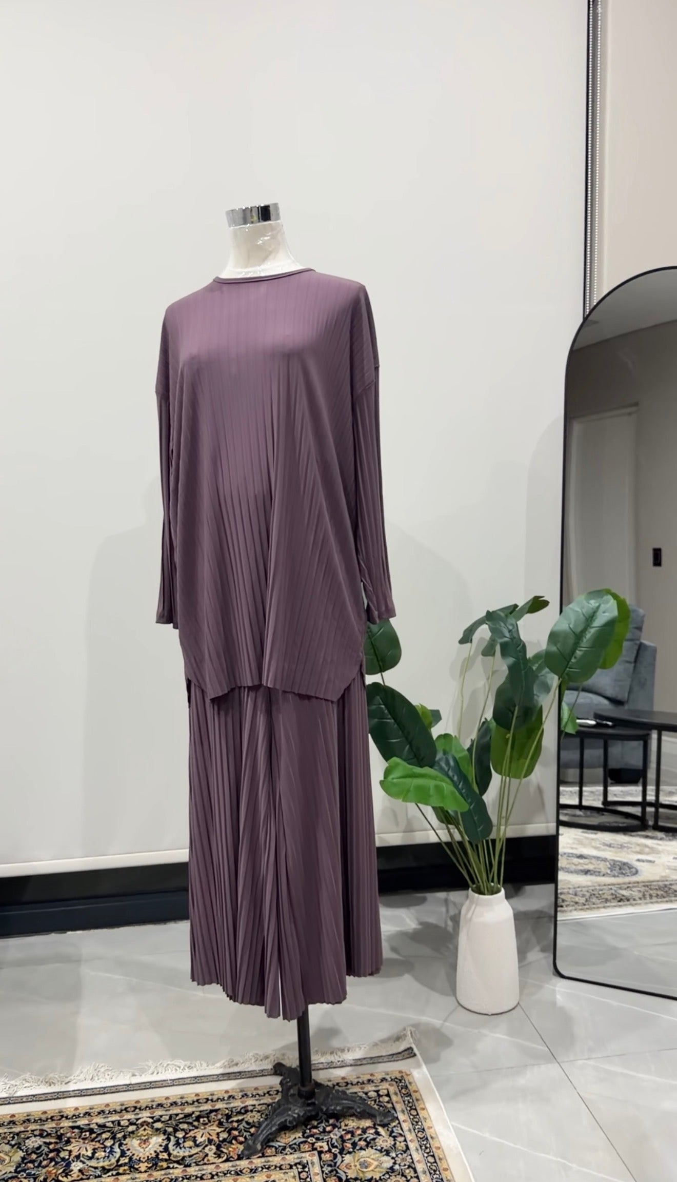 Rose Purple Green Pleat Set