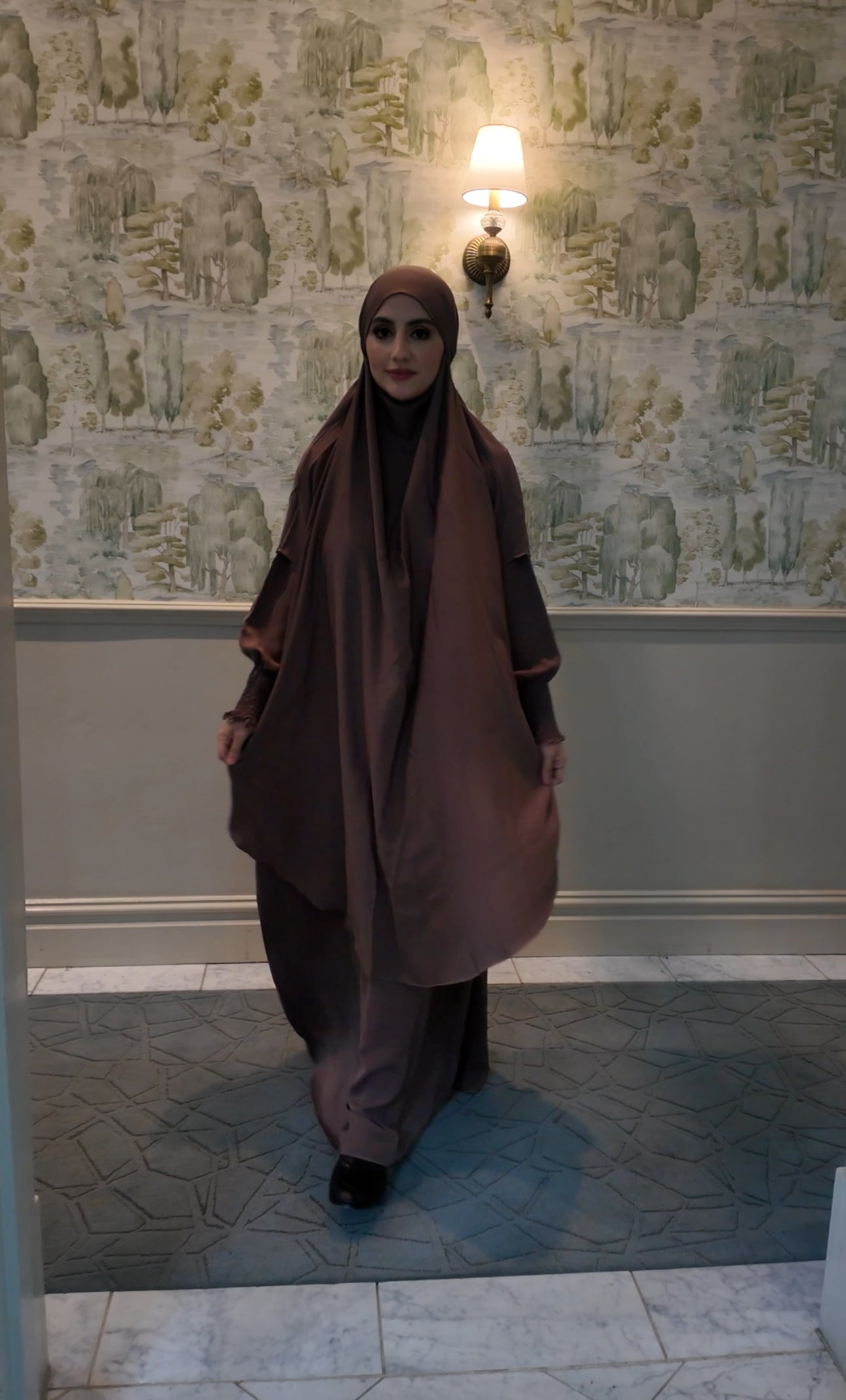 Light Brown Nada fabric Jilbab with long sleeve inner