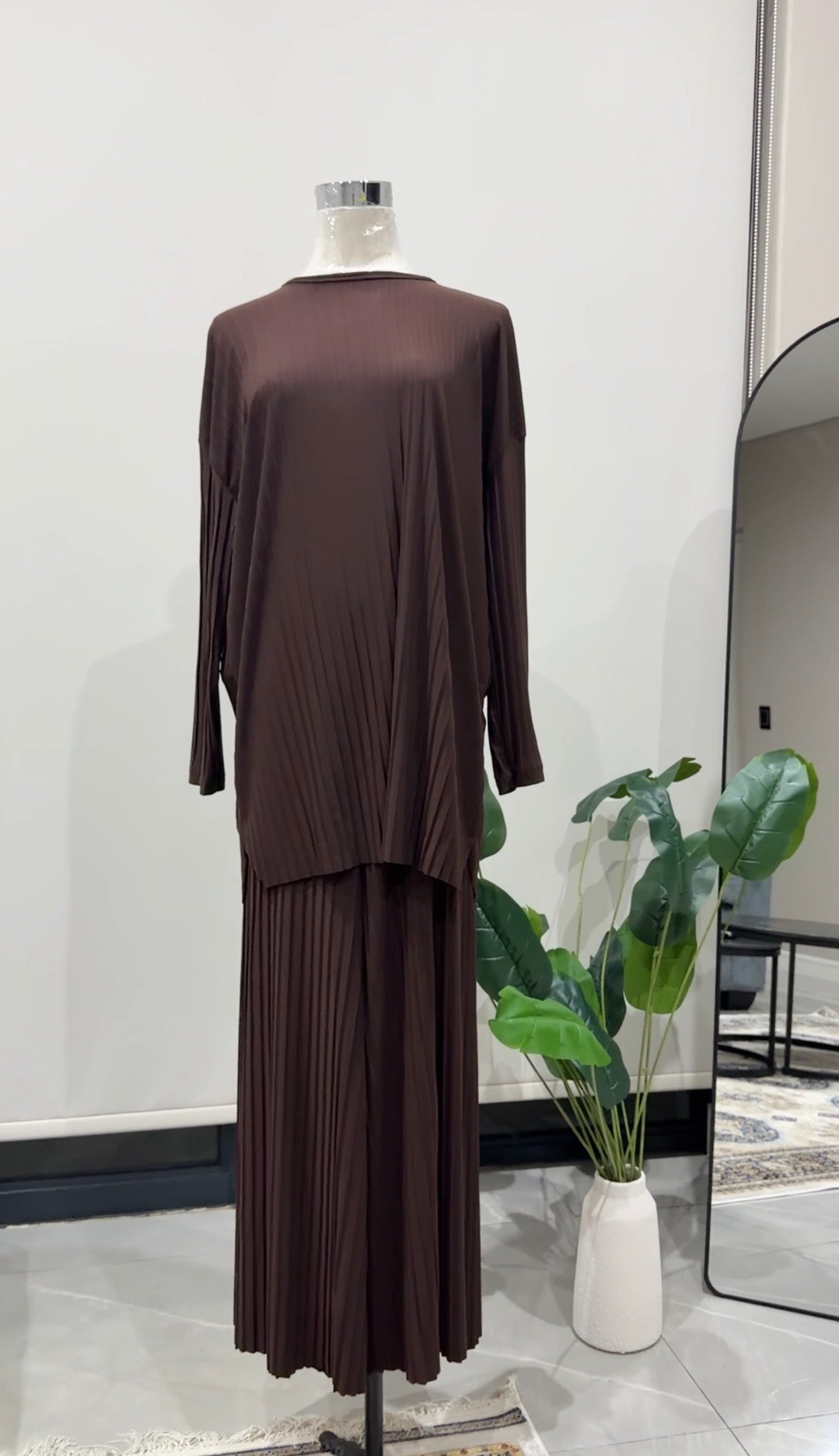 Brown Pleat Set