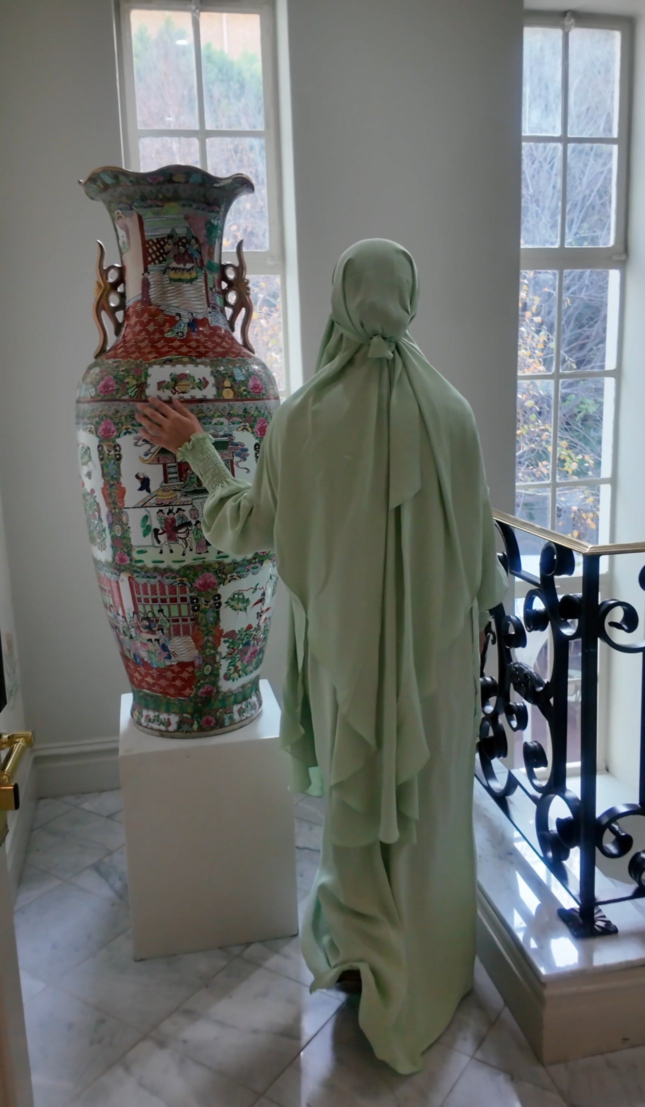 Bright Green Nada fabric Jilbab with long sleeve inner