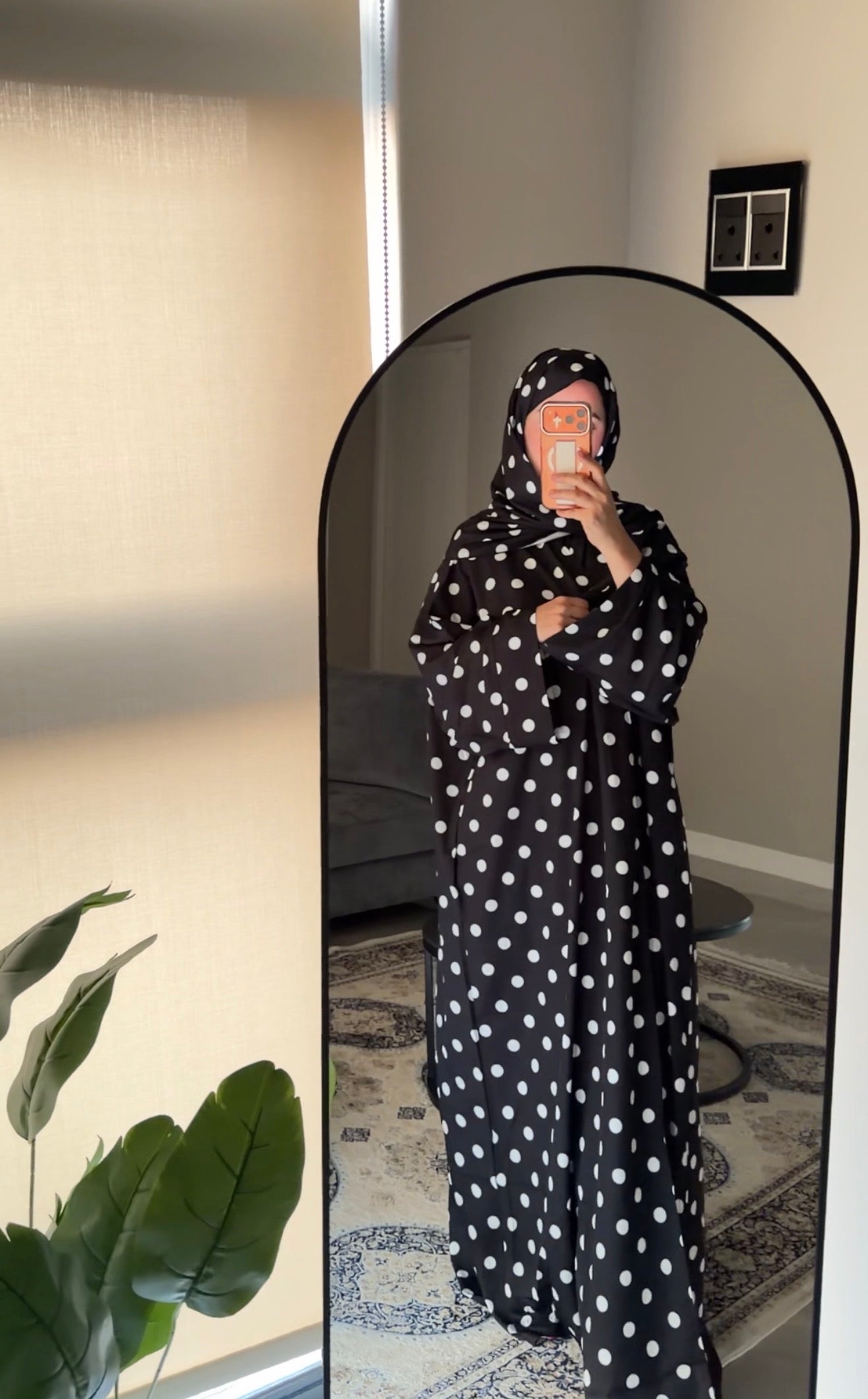Polka dot abayah