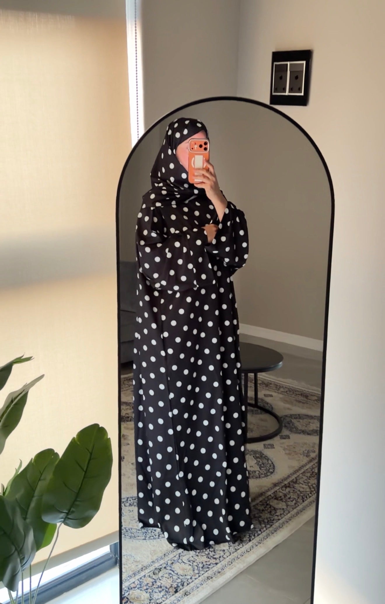 Polka dot abayah