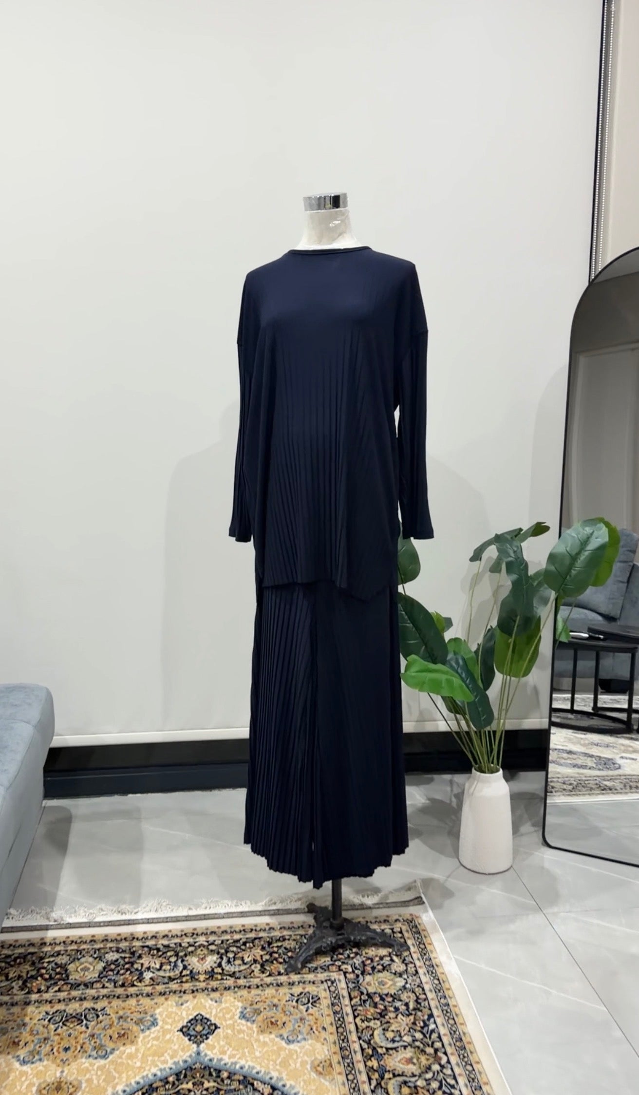 Navy Pleat Set