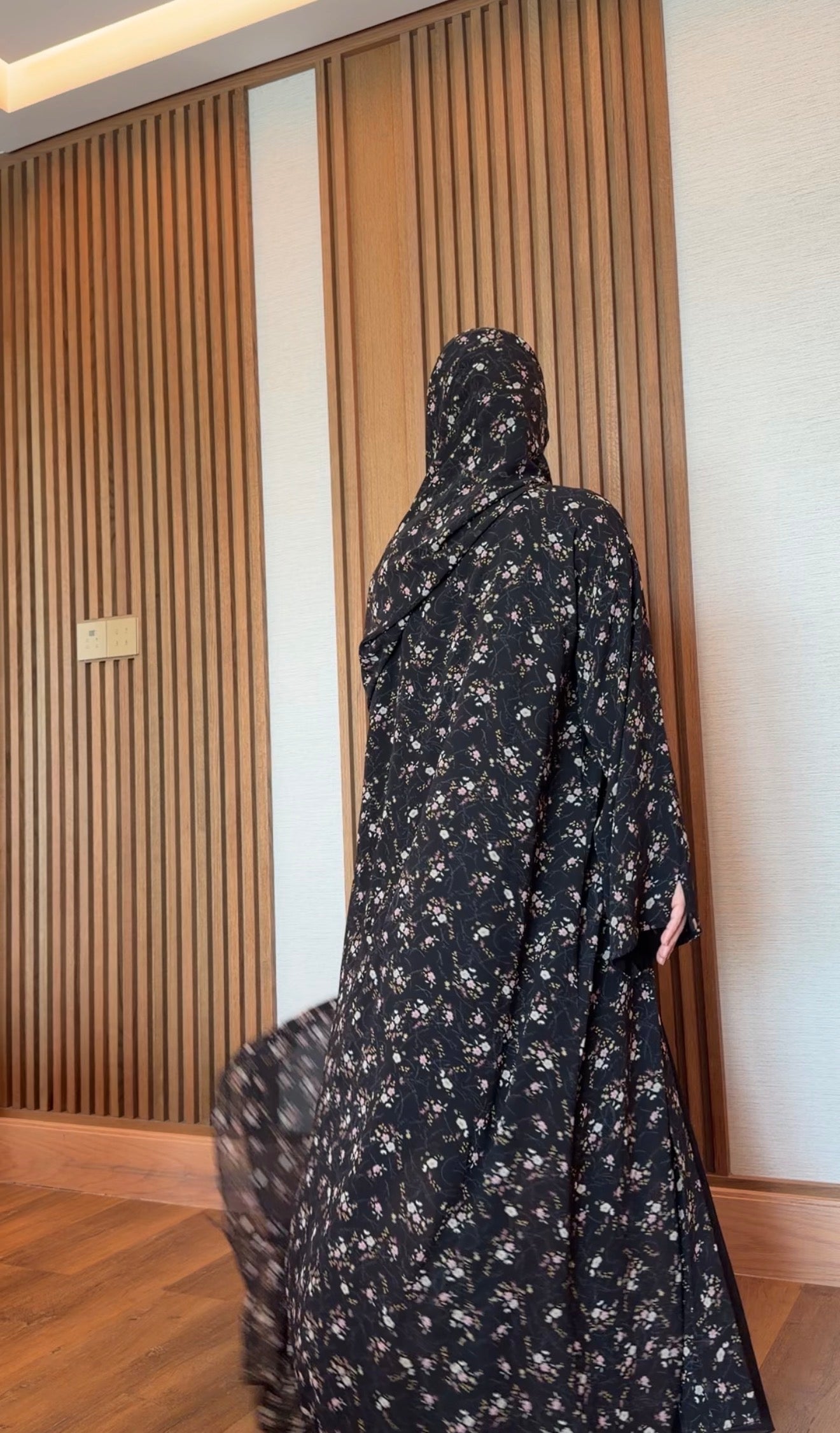 Black printed abayah