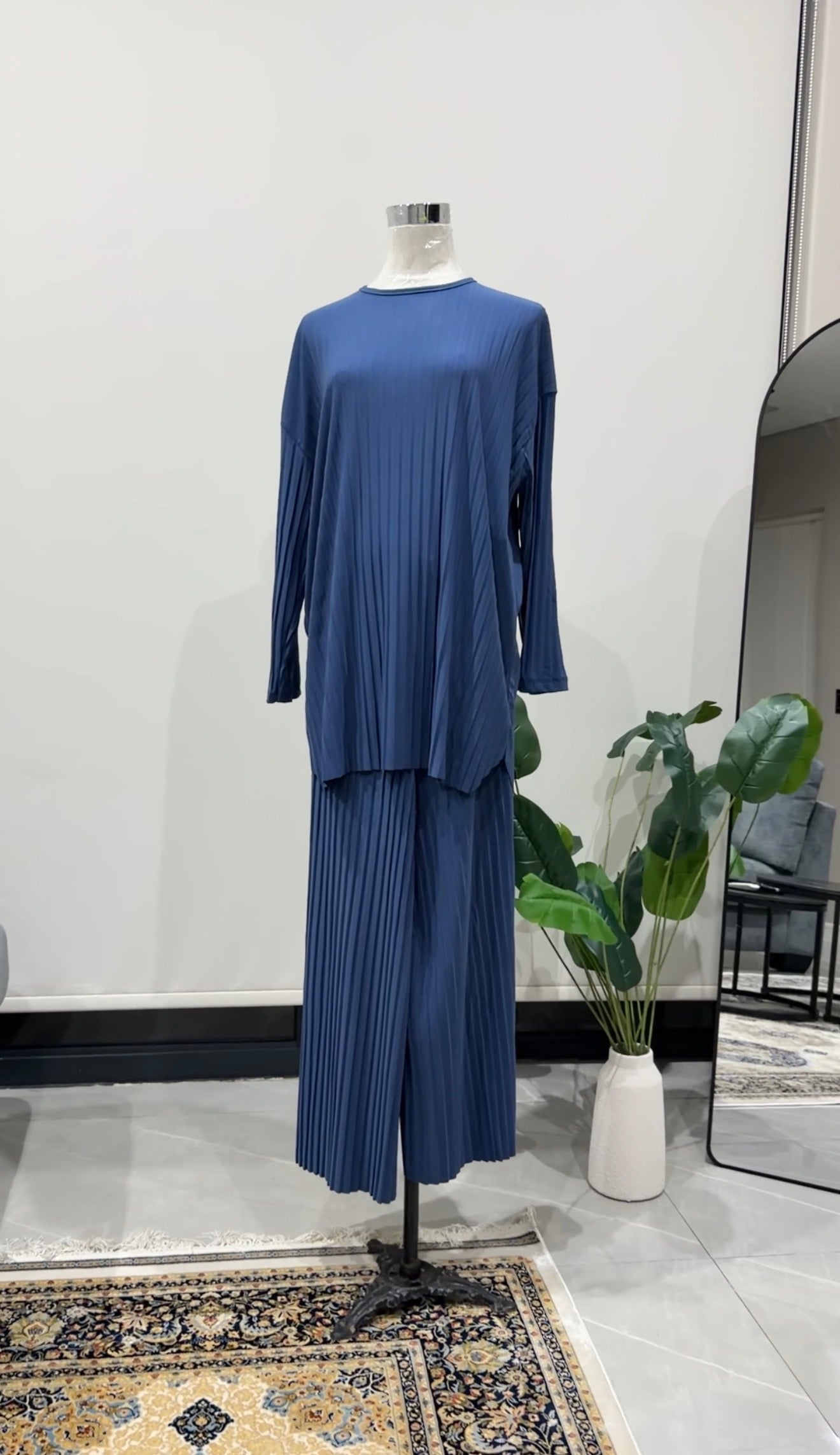 Blue Pleat Set